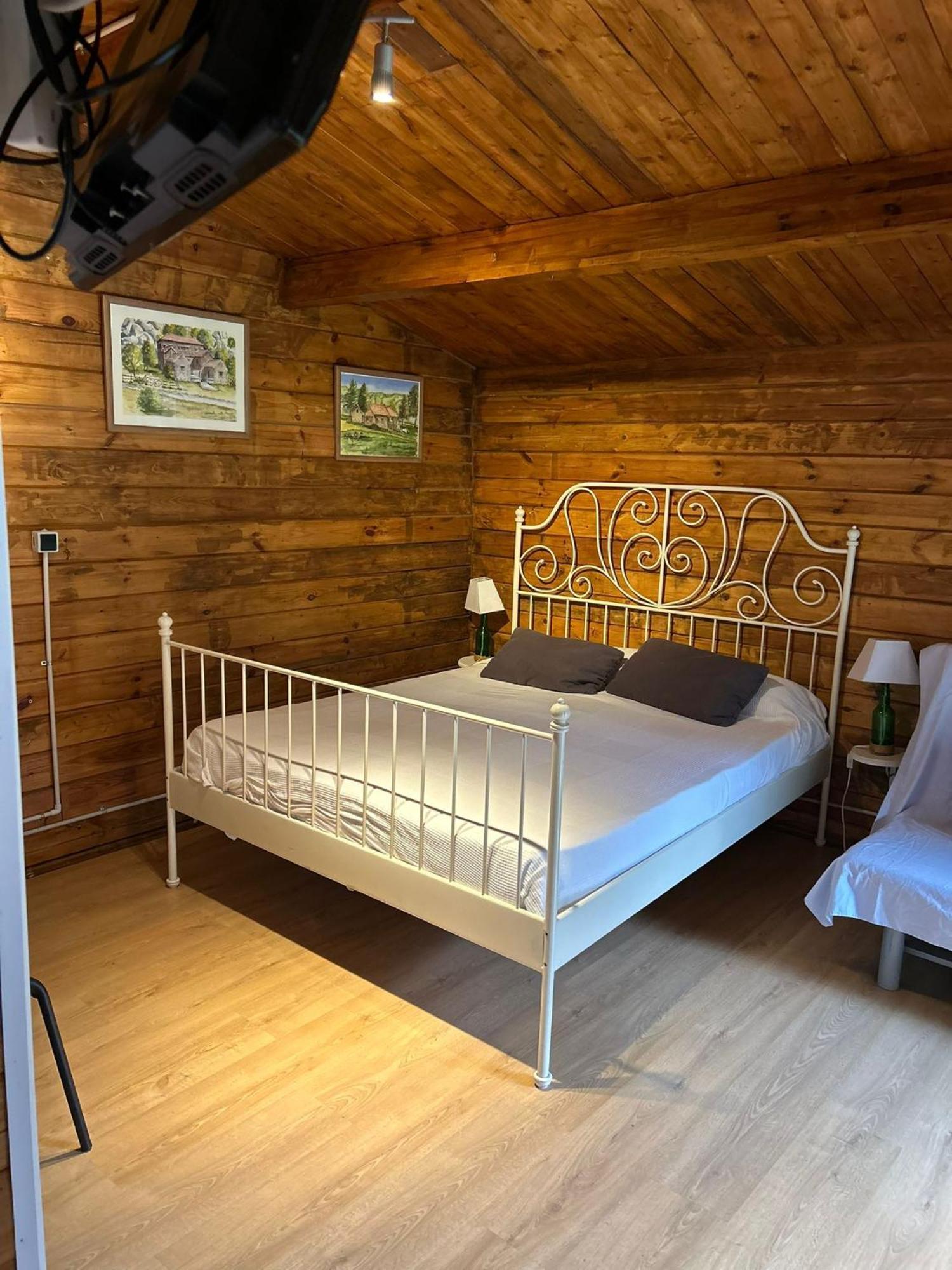 Camping A Grandella El Franco Luaran gambar
