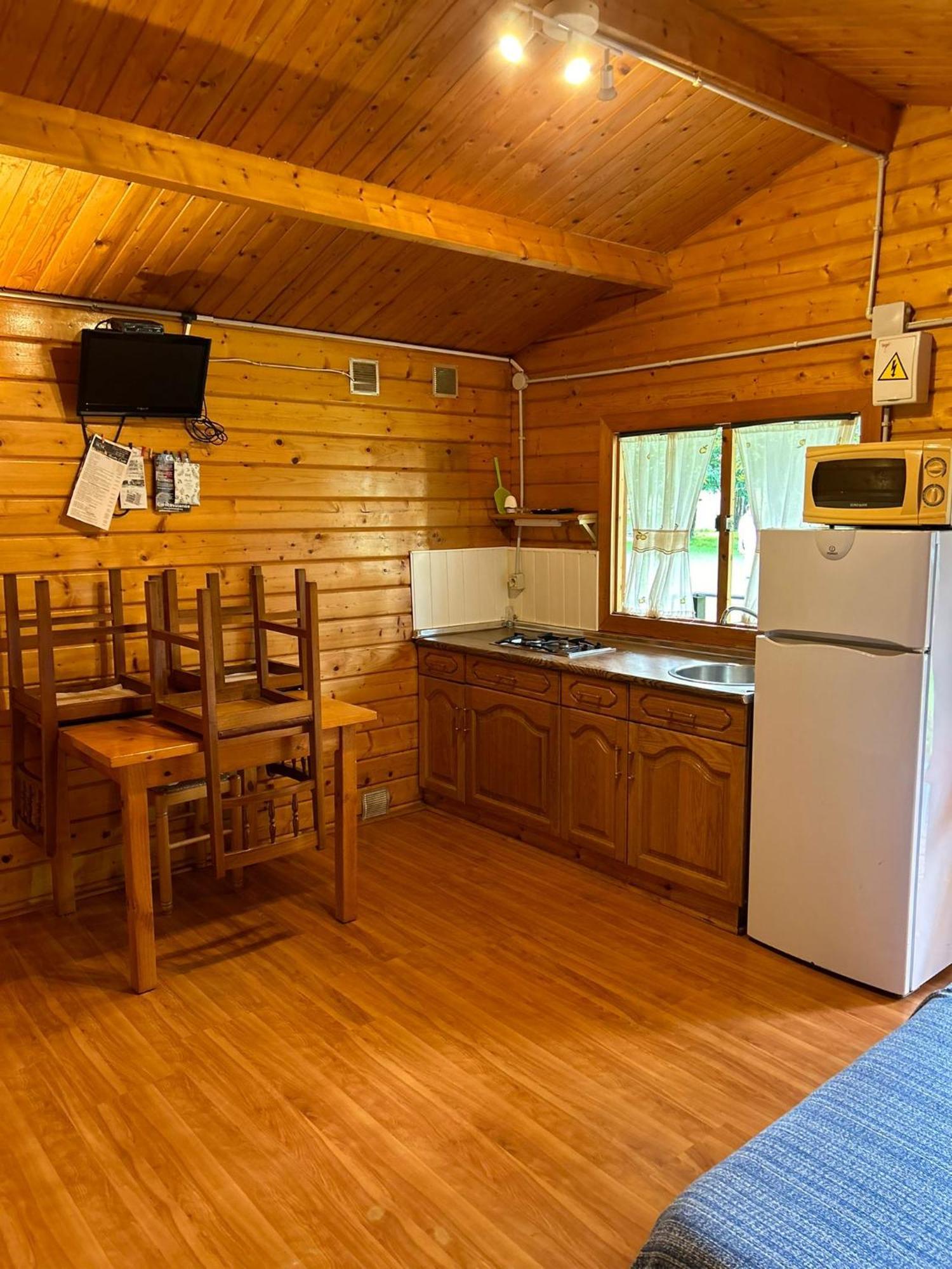Camping A Grandella El Franco Luaran gambar