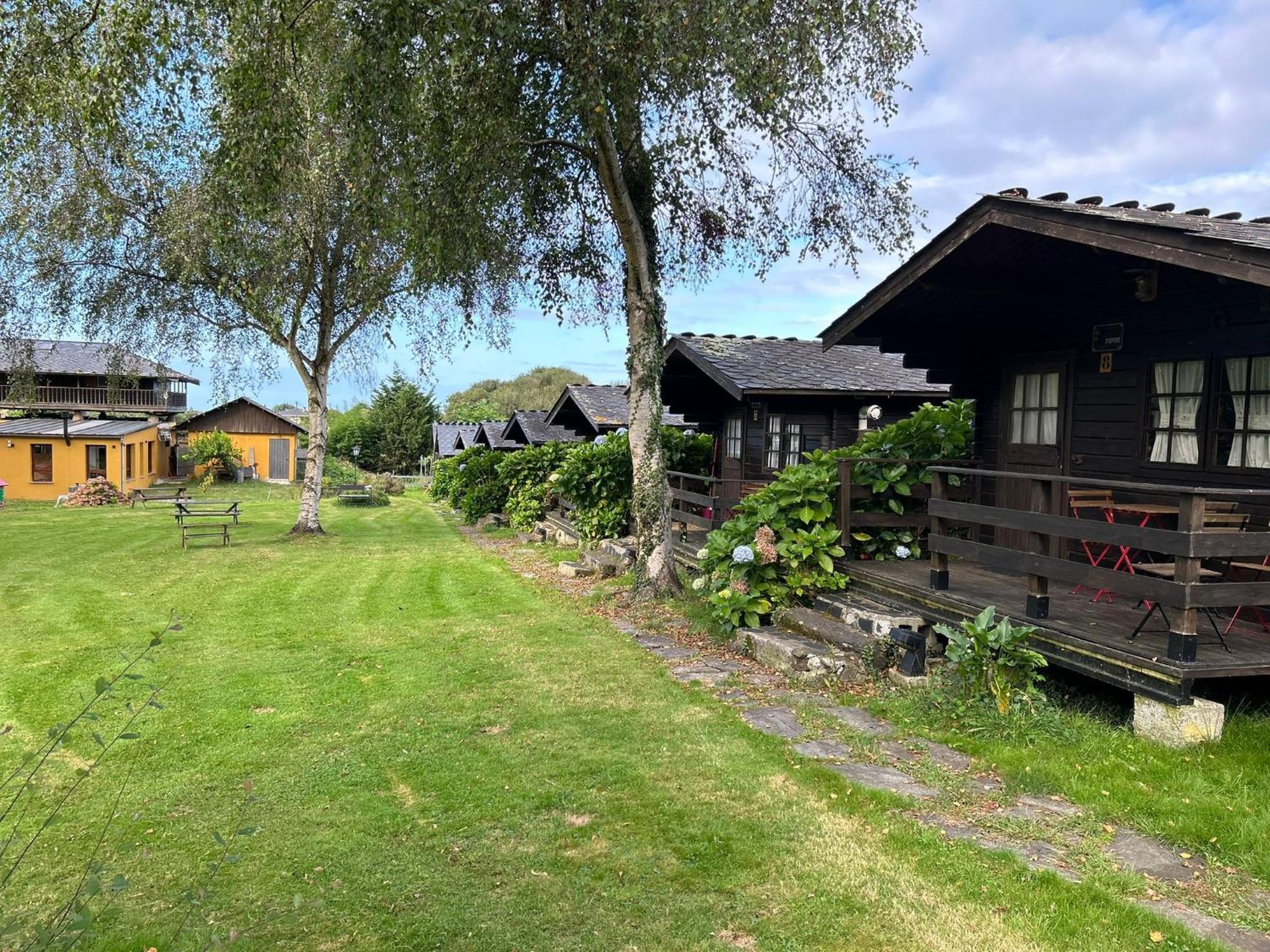 Camping A Grandella El Franco Luaran gambar